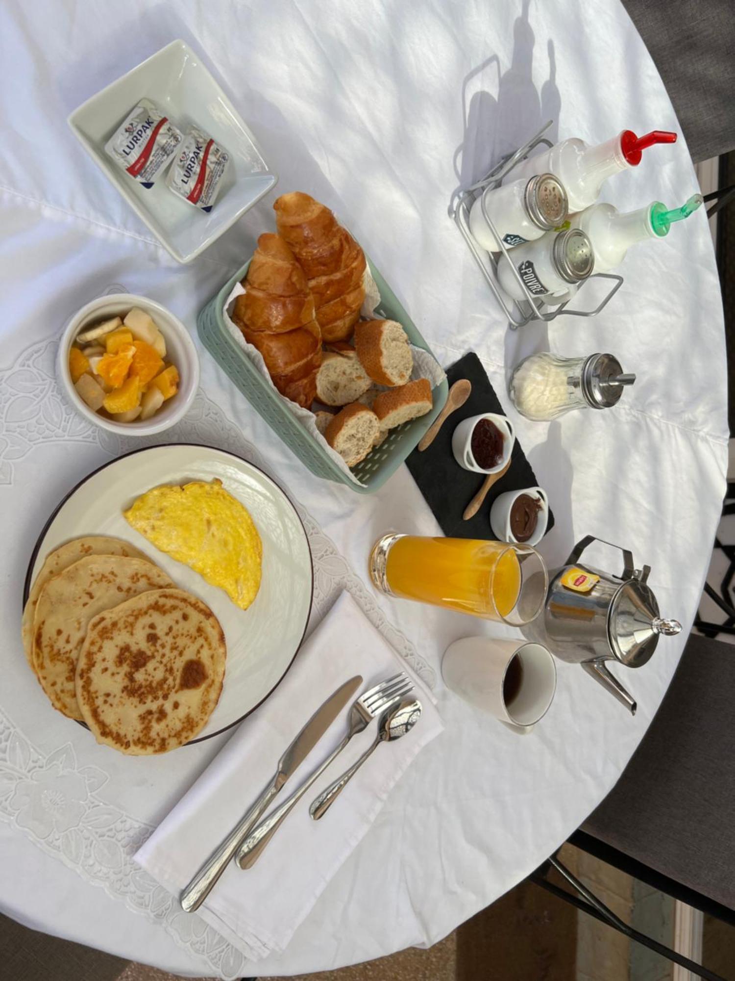 Chez Lilie Maison D'Hotes A Saly Zewnętrze zdjęcie